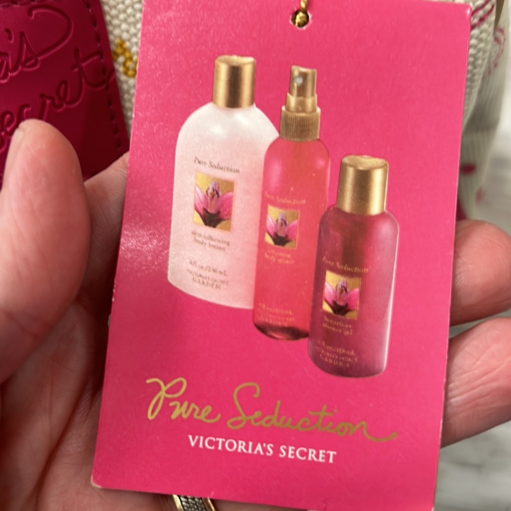 victoria’s secret new bag - Picture 6 of 8